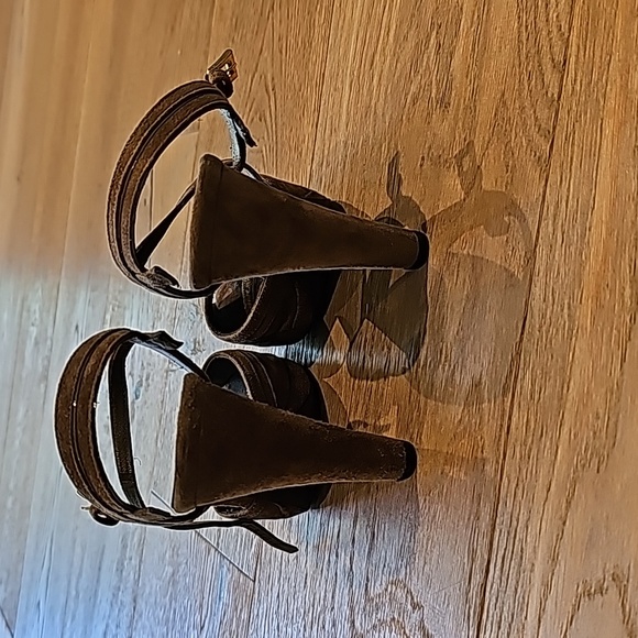 Prada shoes size 36 - Picture 3 of 8